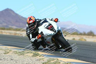 media/Mar-12-2022-SoCal Trackdays (Sat) [[152081554b]]/Turn 14 Inside (155pm)/